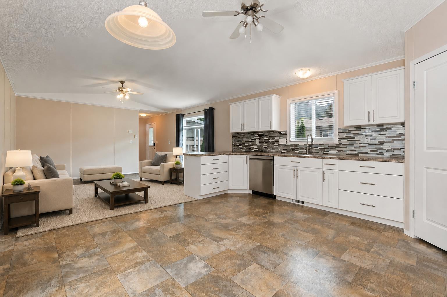 59060 Lougheed Highway #29 Property Photo 6