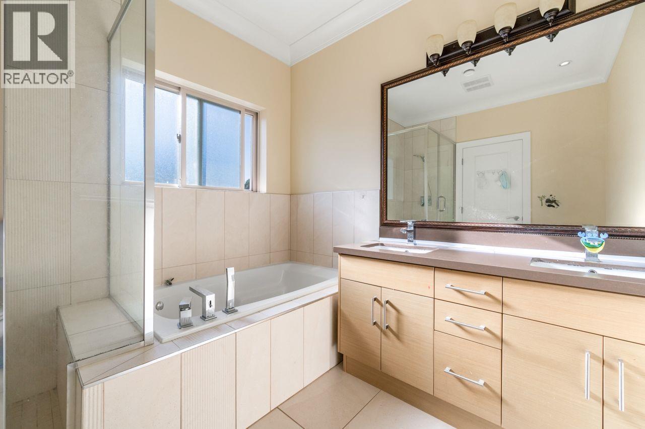10511 No.1 Road Property Photo 16