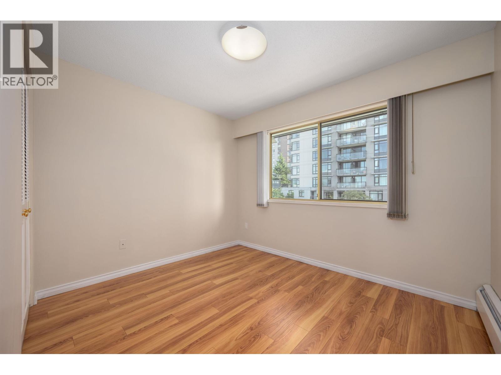 302 1345 Chesterfield Avenue Property Photo 21