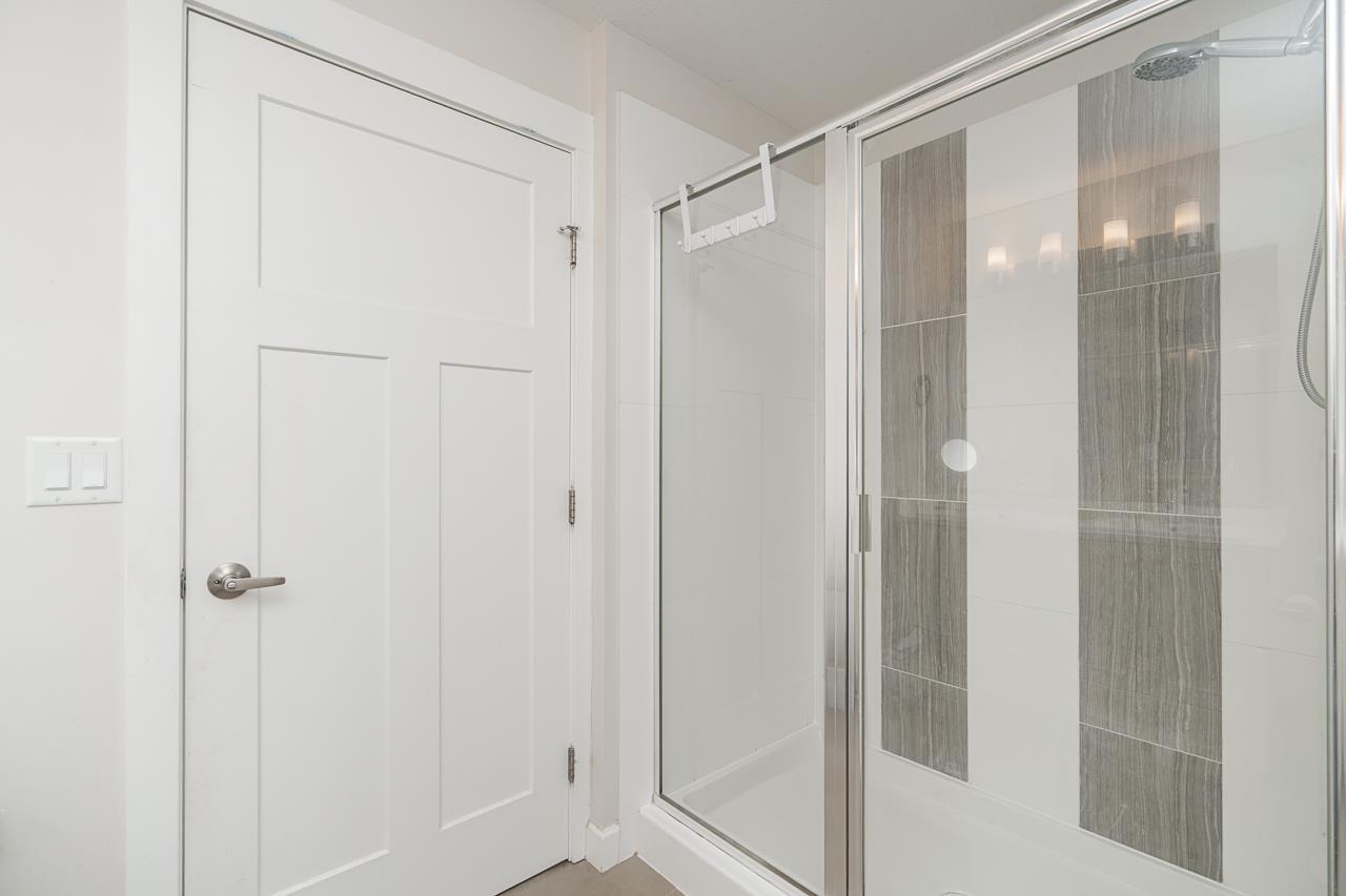 28 7157 210 Street Property Photo 22
