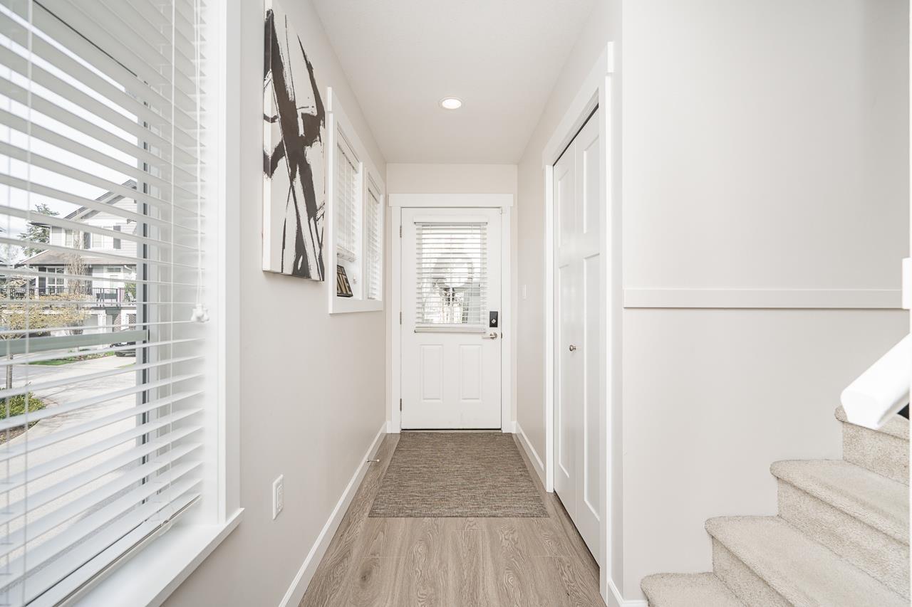 28 7157 210 Street Property Photo 27