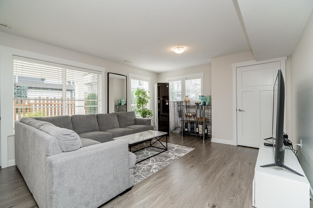 28 7157 210 Street Property Photo 29