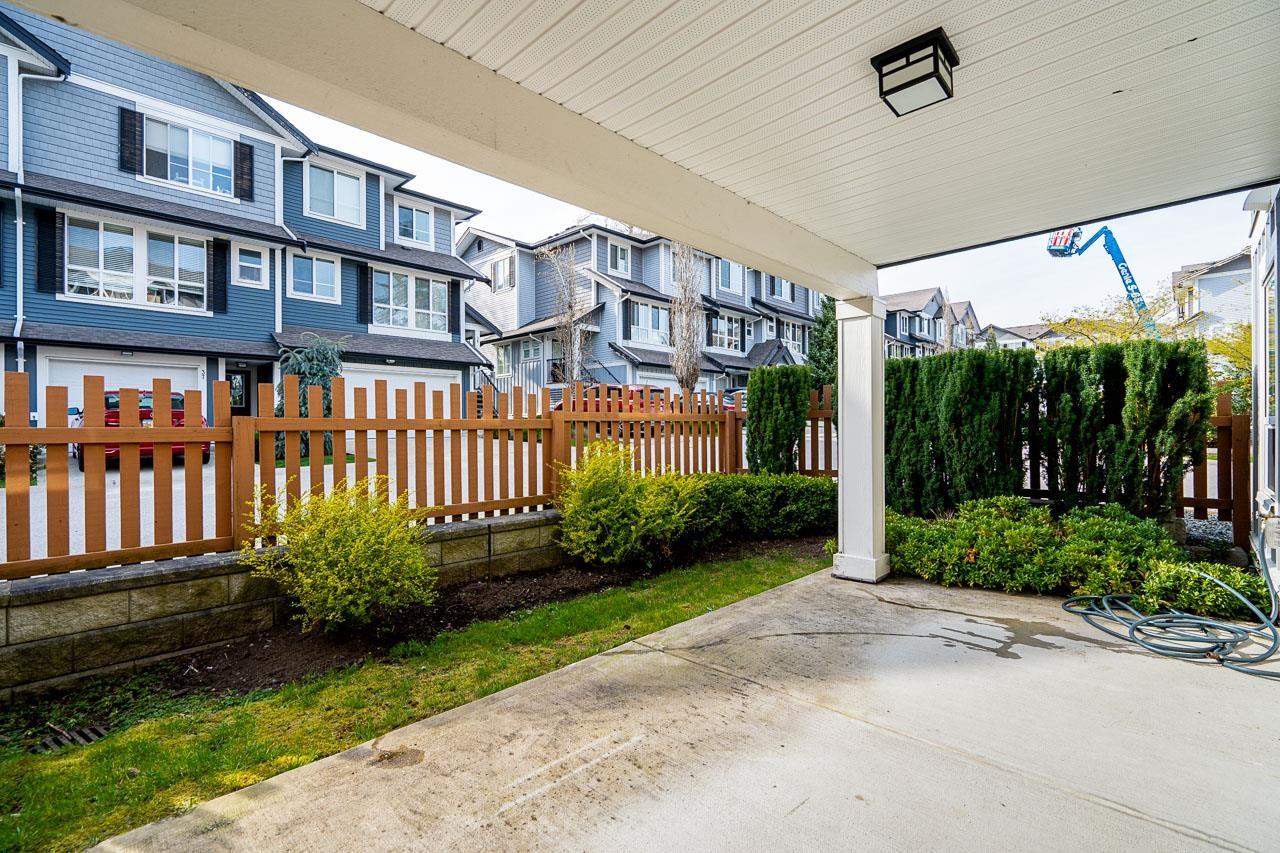 28 7157 210 Street Property Photo 34