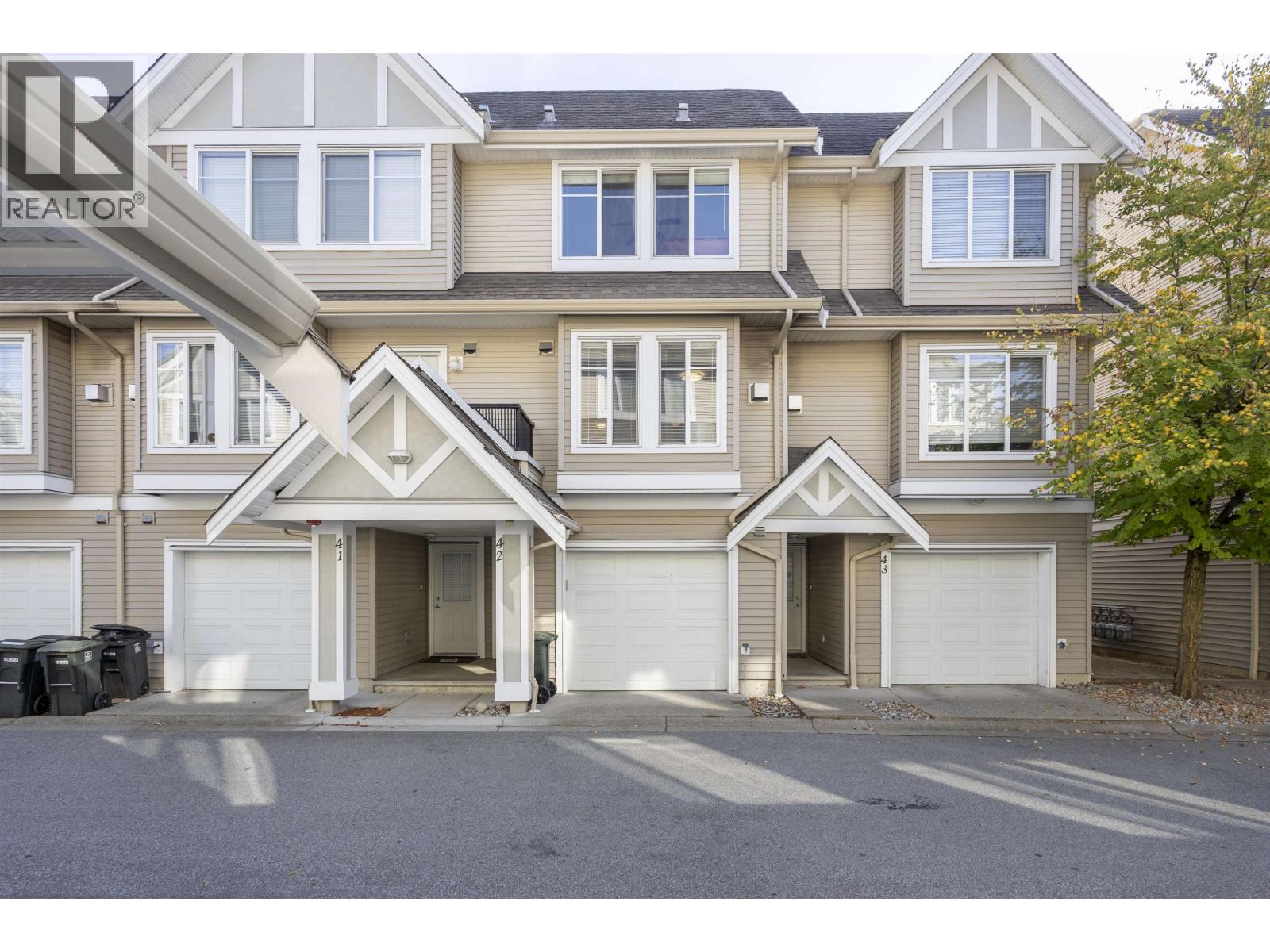42 19141 124 Avenue Property Photo 1