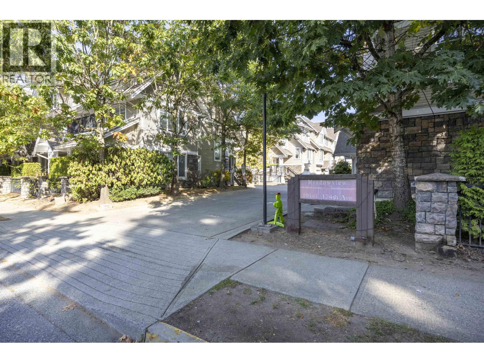42 19141 124 Avenue Property Photo 2