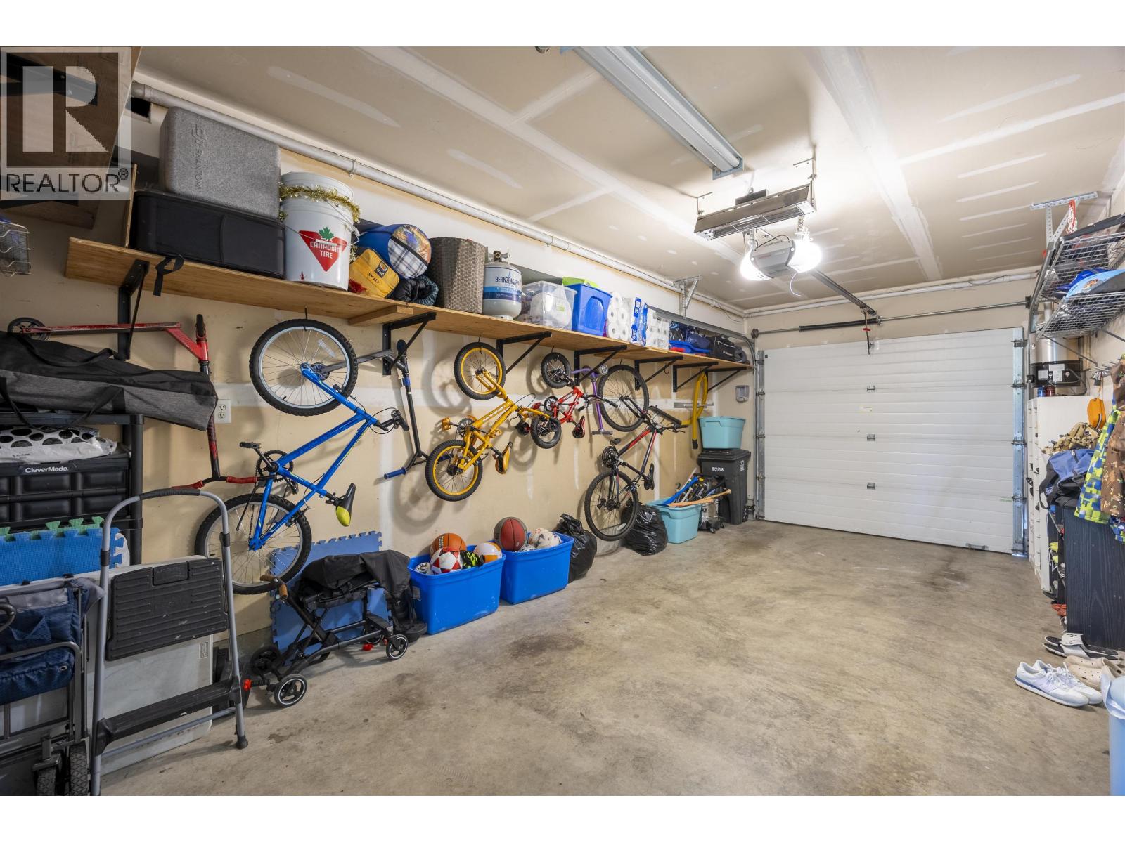 42 19141 124 Avenue Property Photo 4