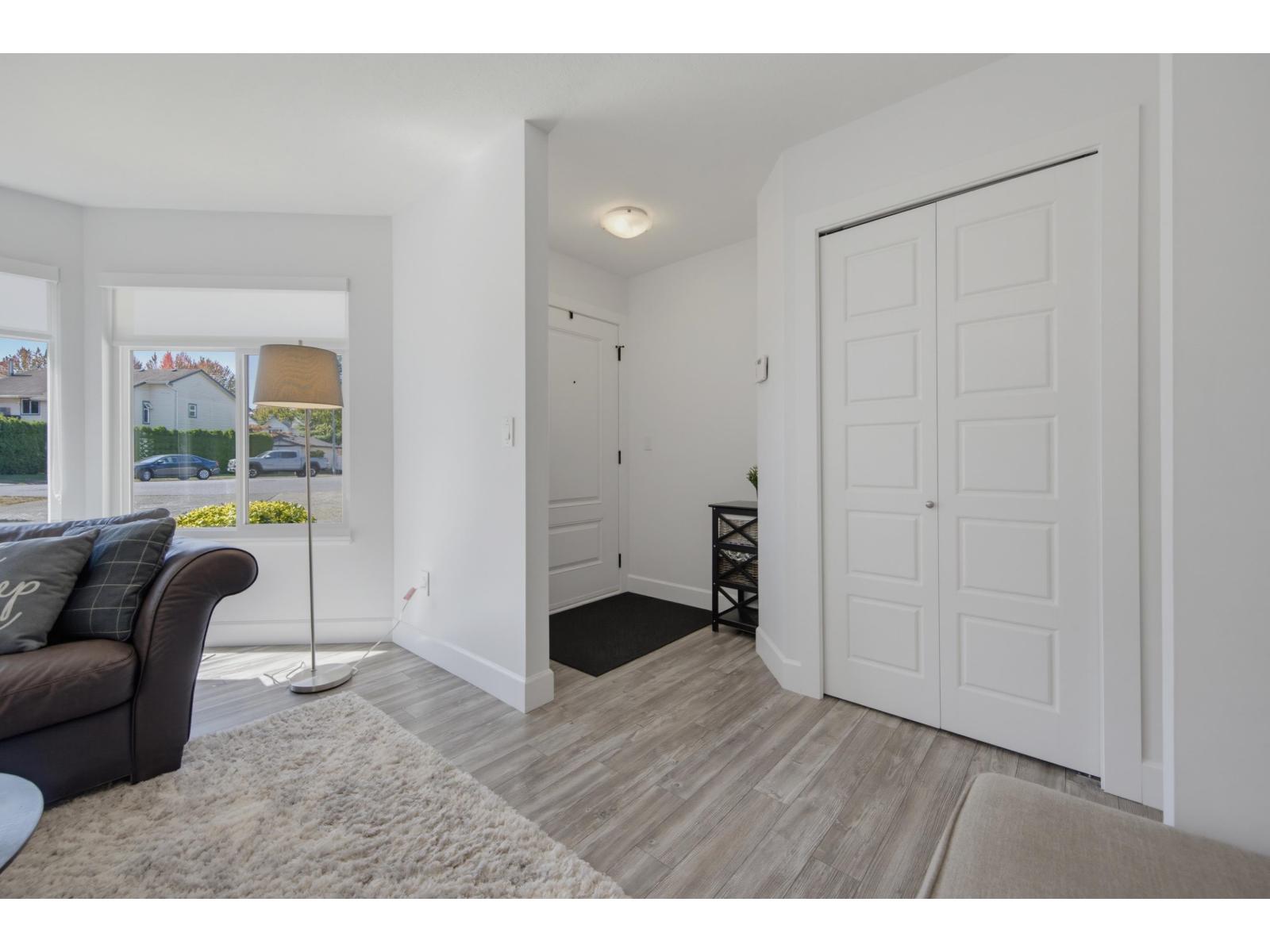 21316 89a Avenue Property Photo 4
