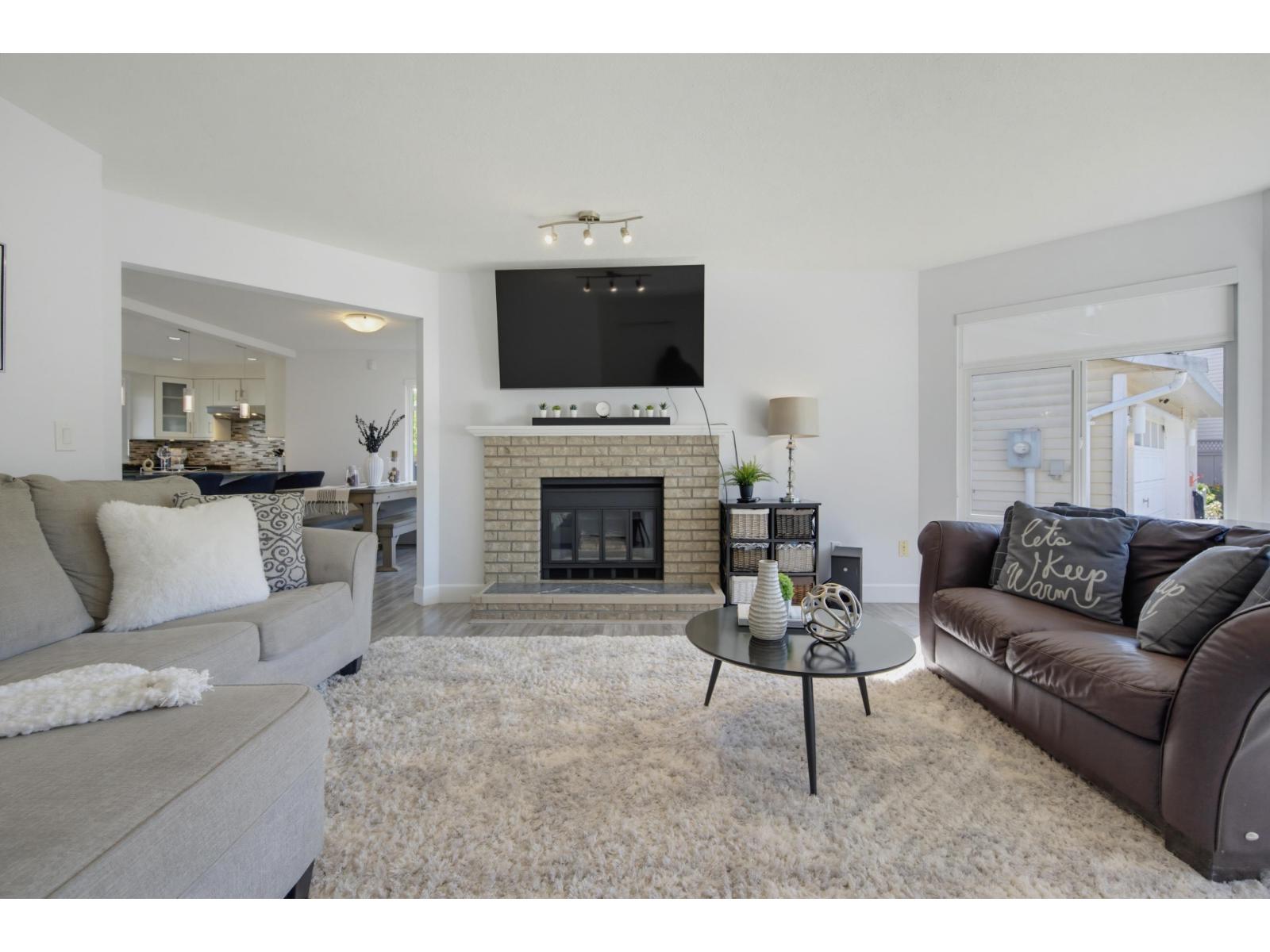 21316 89a Avenue Property Photo 5