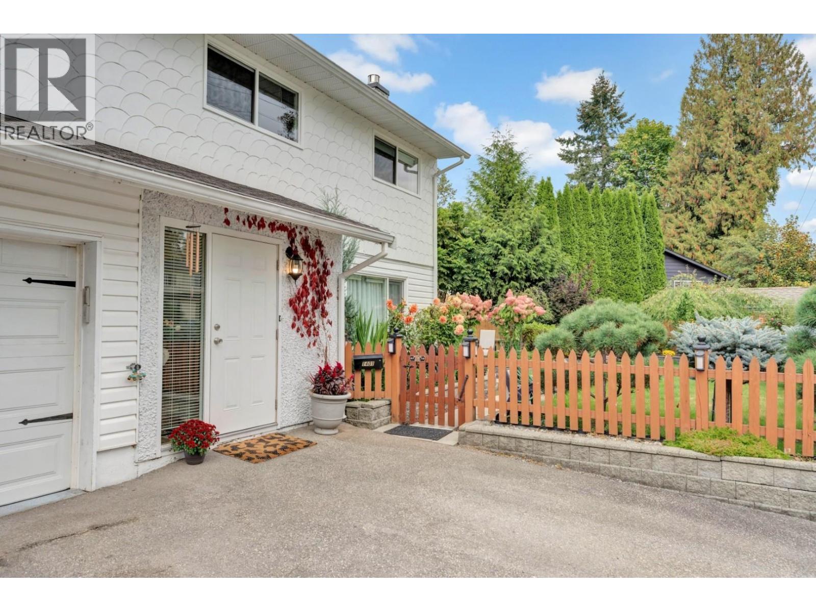 1401 Apel Drive Property Photo 3