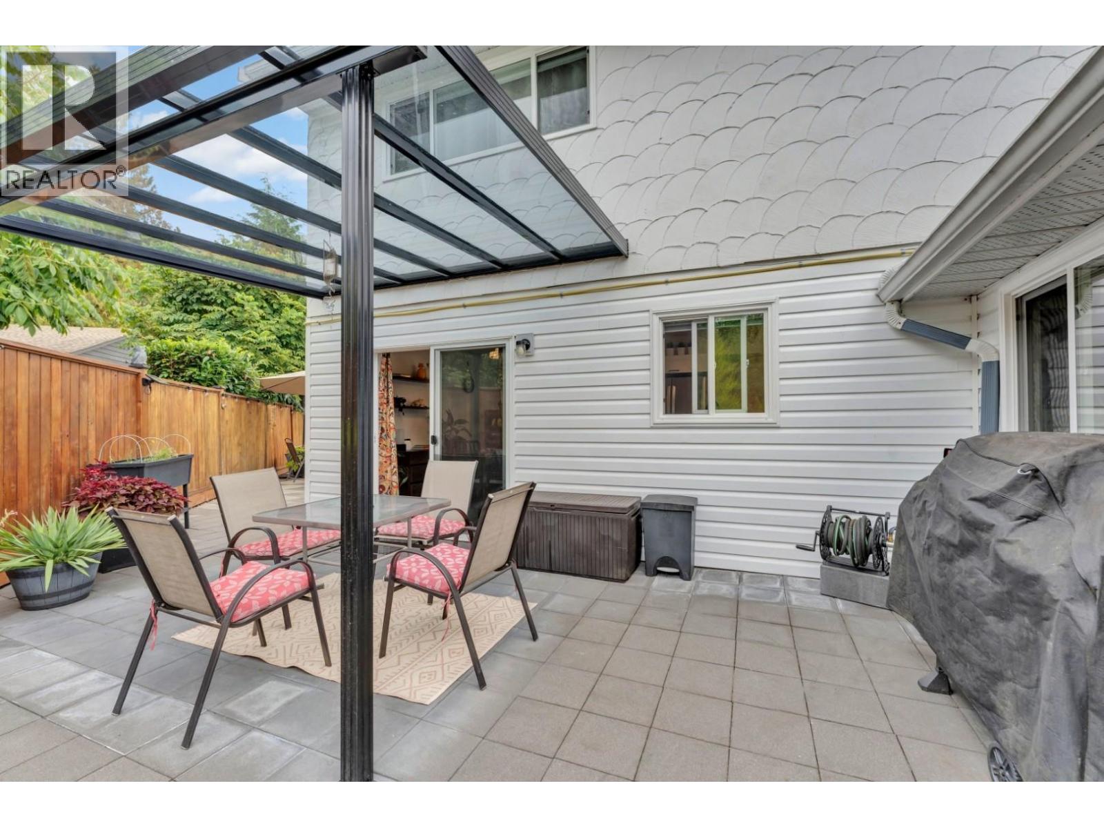 1401 Apel Drive Property Photo 4