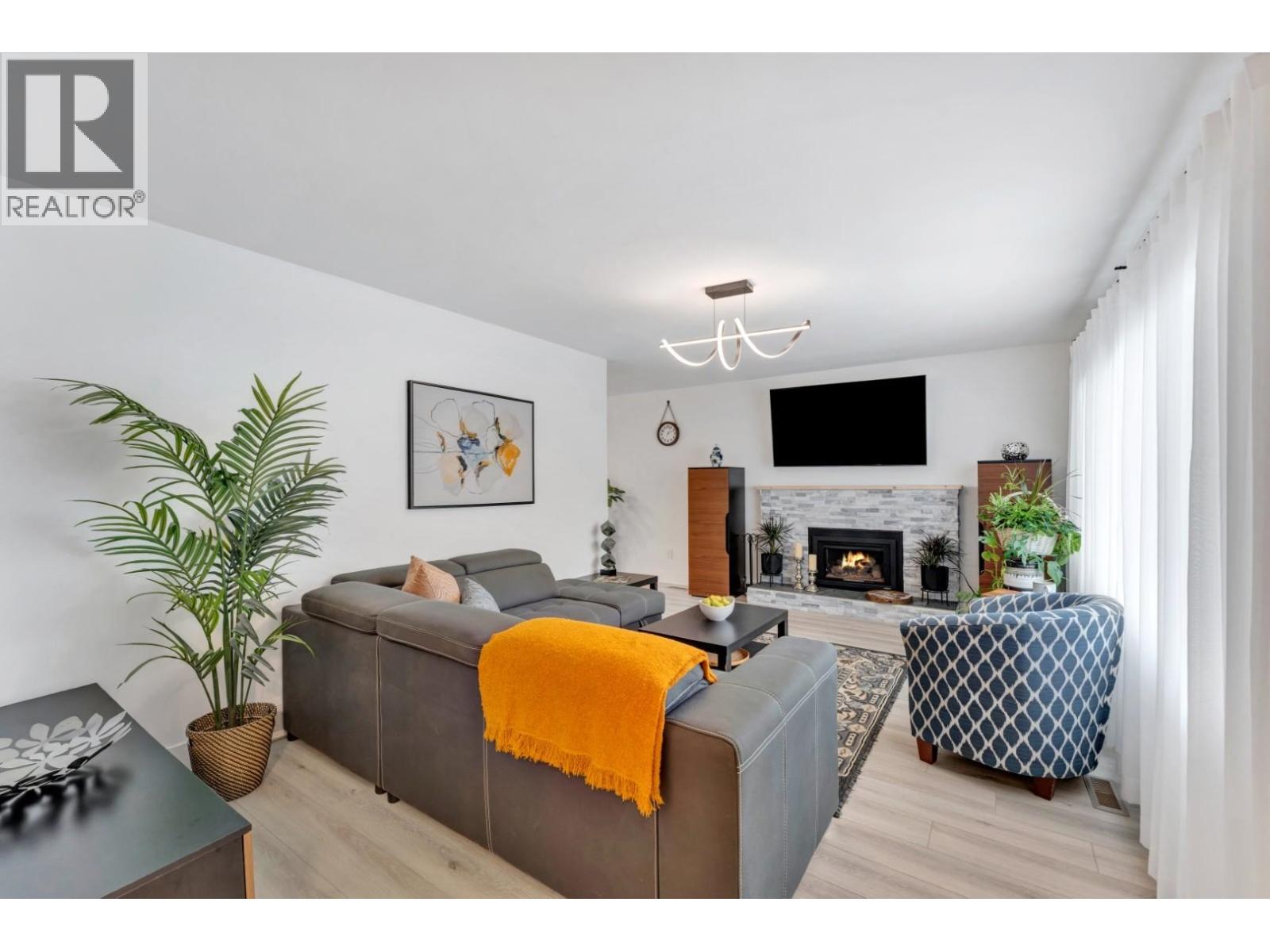 1401 Apel Drive Property Photo 14