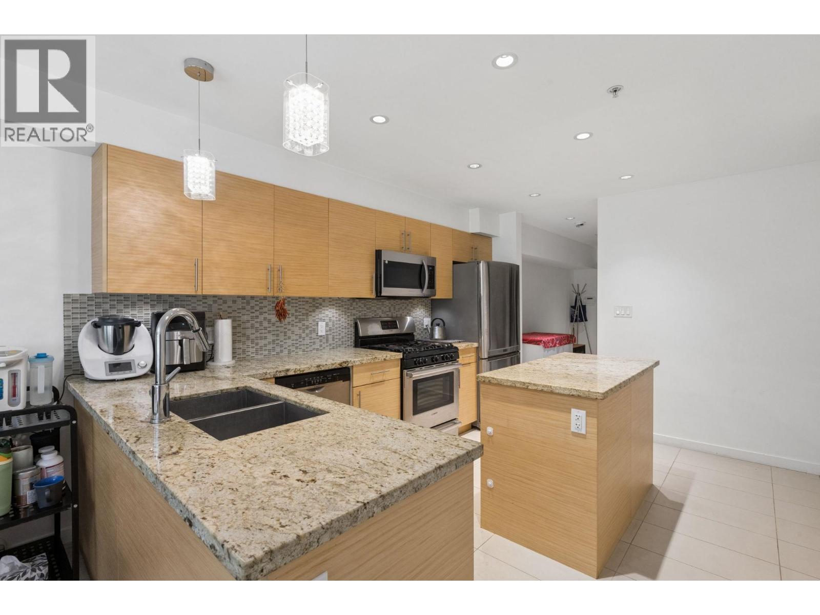 204 2832 Capilano Road Property Photo 10