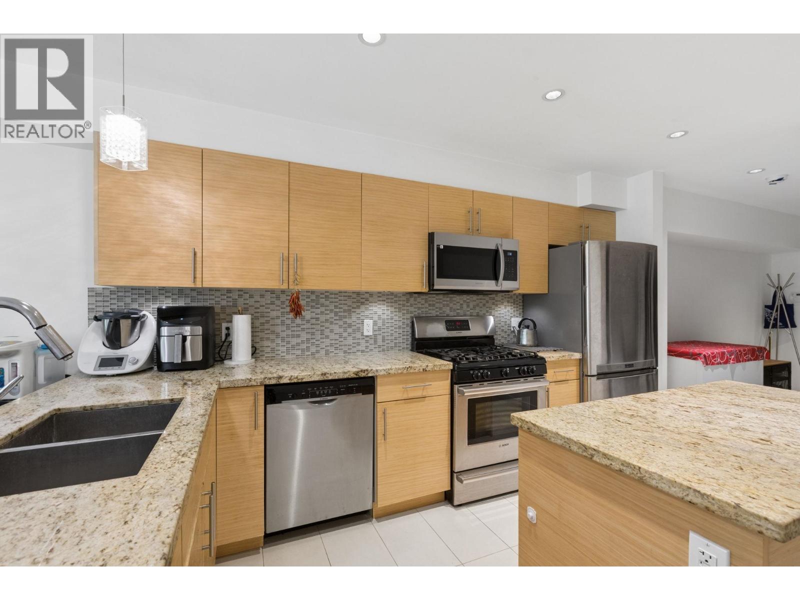 204 2832 Capilano Road Property Photo 11