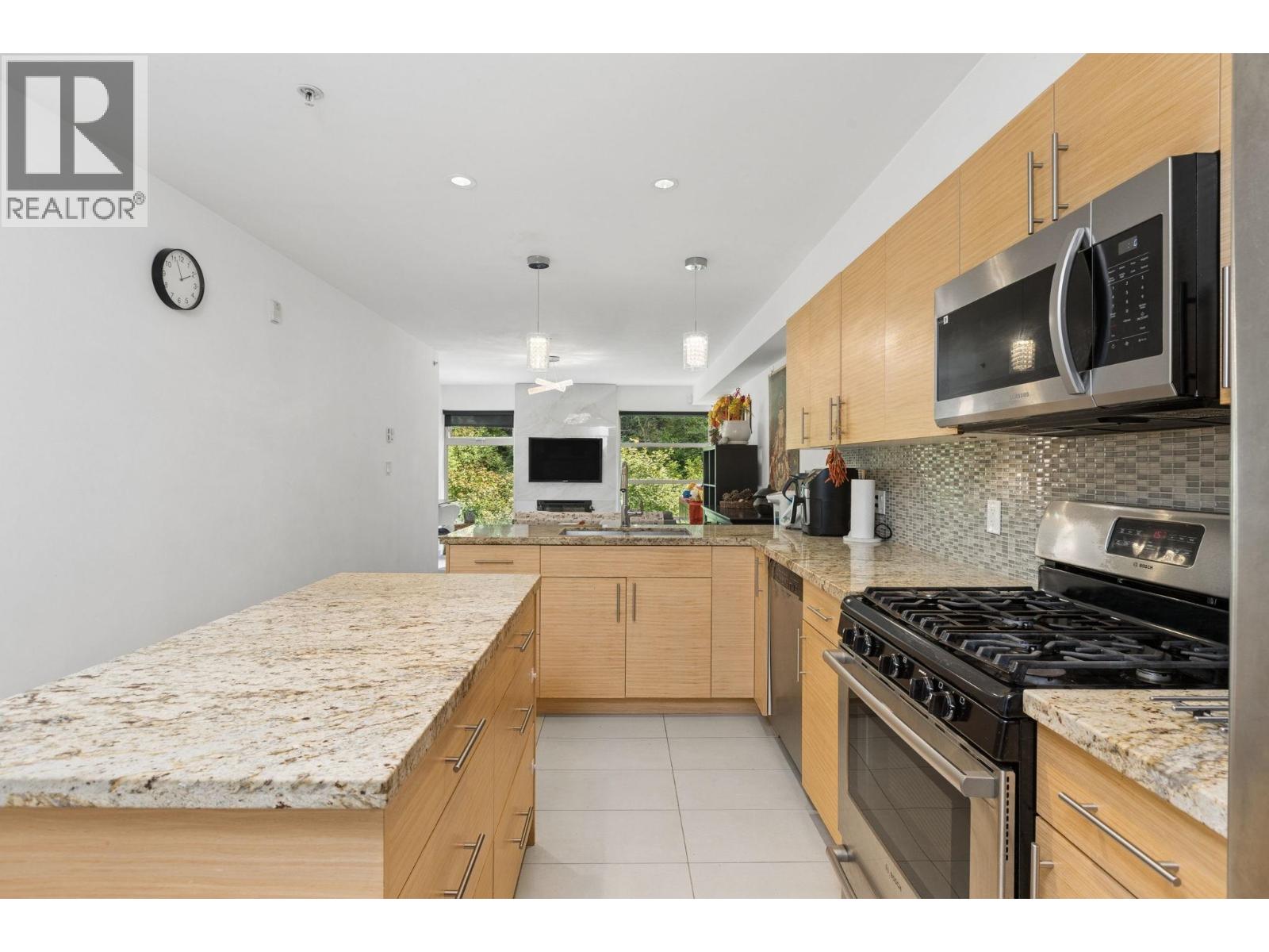 204 2832 Capilano Road Property Photo 14