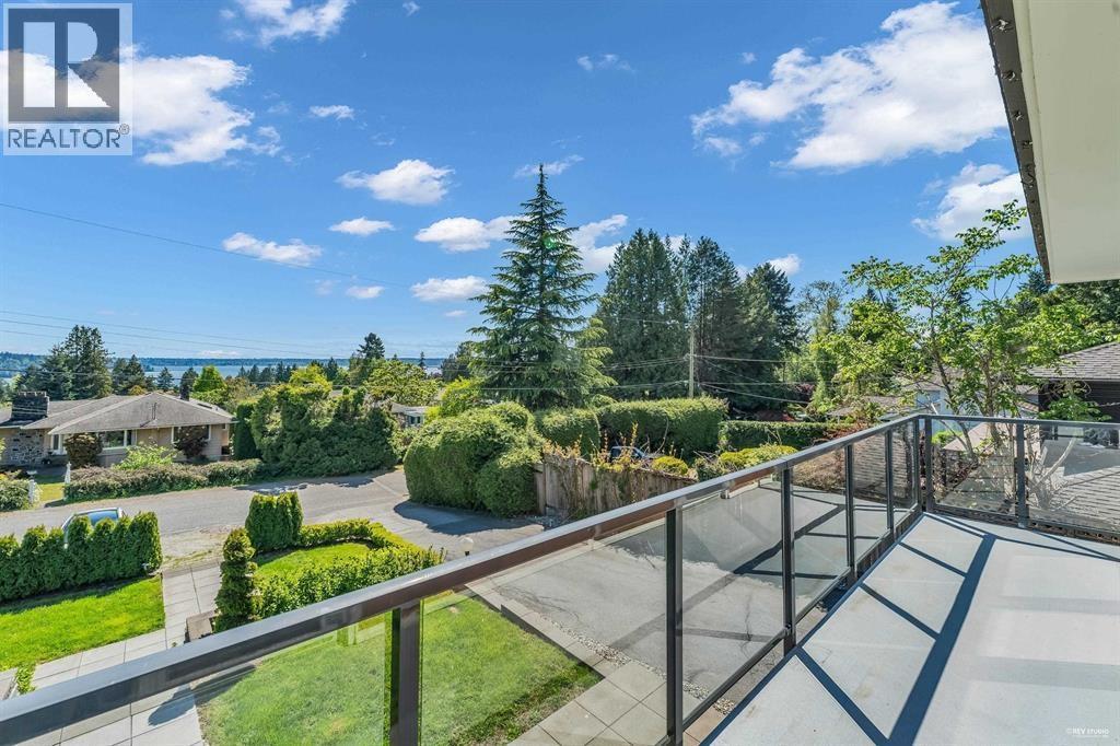 1555 Lawson Avenue Property Photo 29