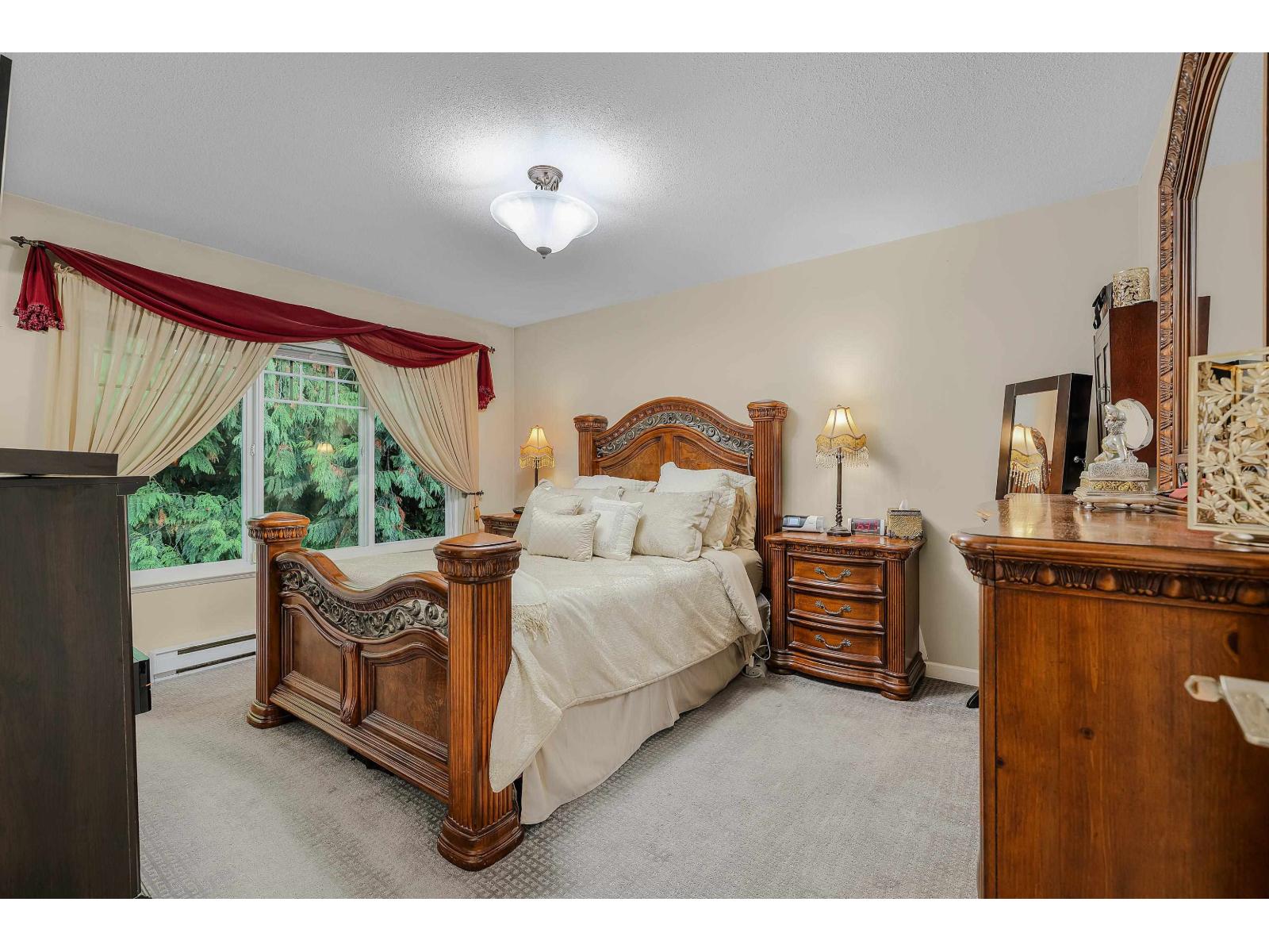 44 6110 138th Street Property Photo 17
