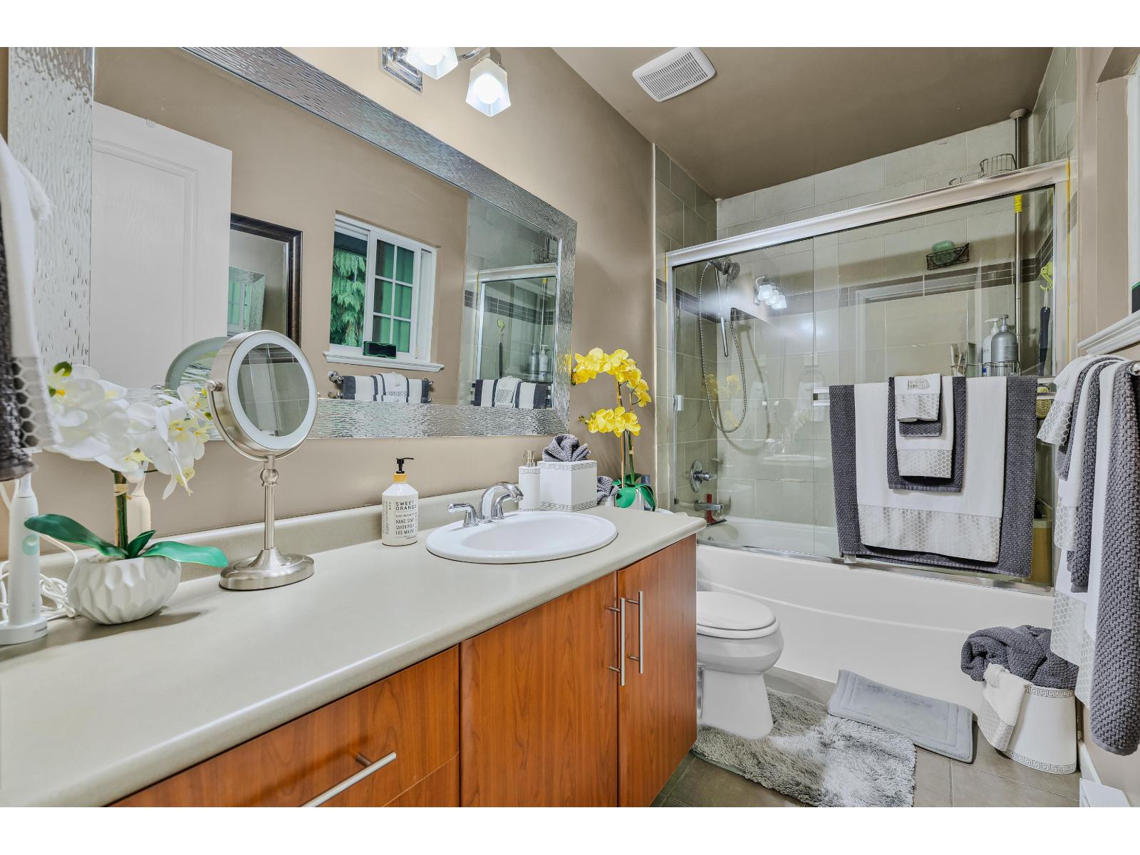44 6110 138th Street Property Photo 18