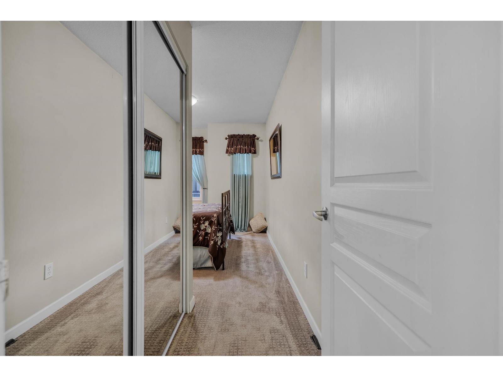 44 6110 138th Street Property Photo 24