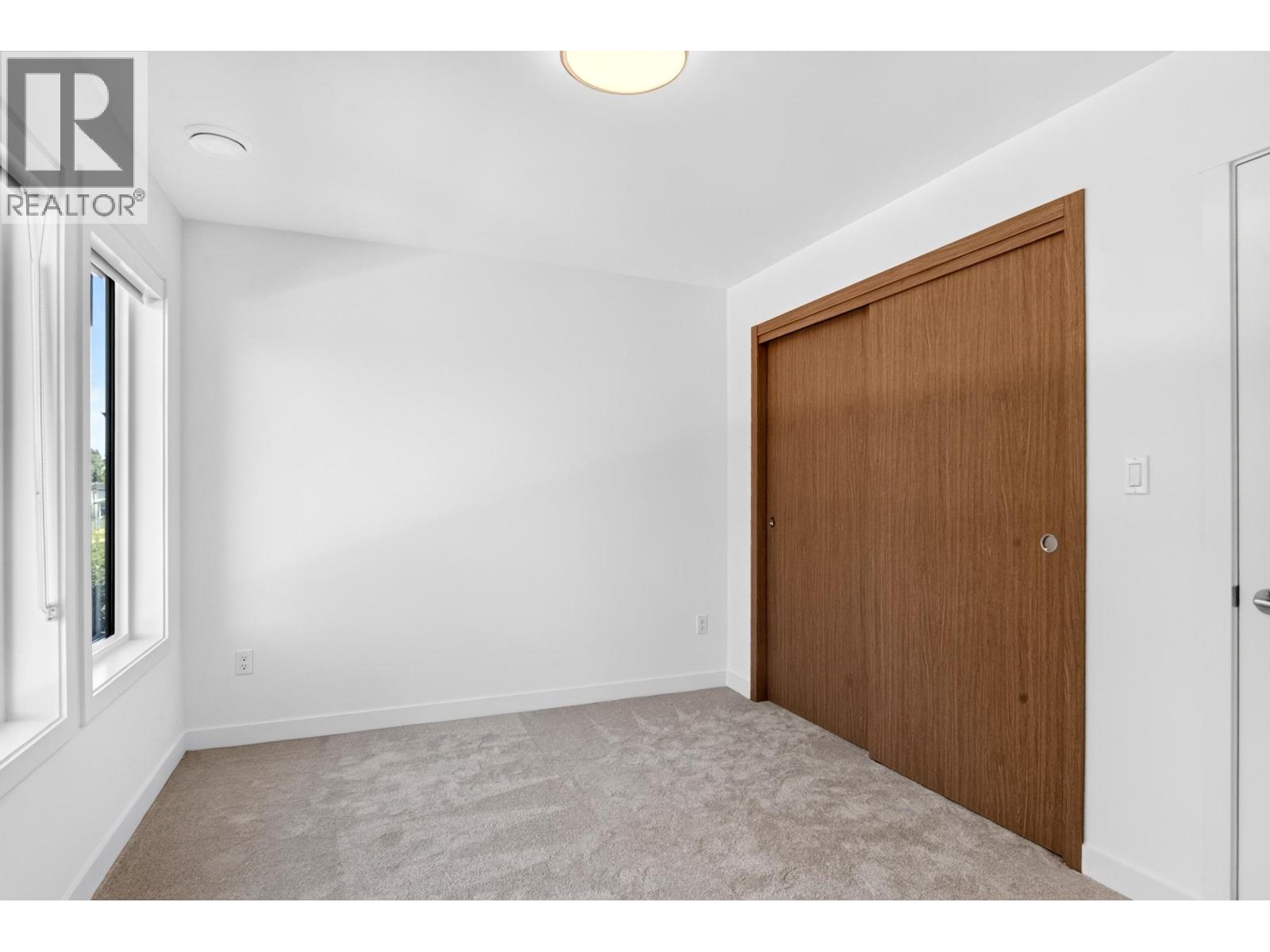 46 4337 Boundary Road Property Photo 12