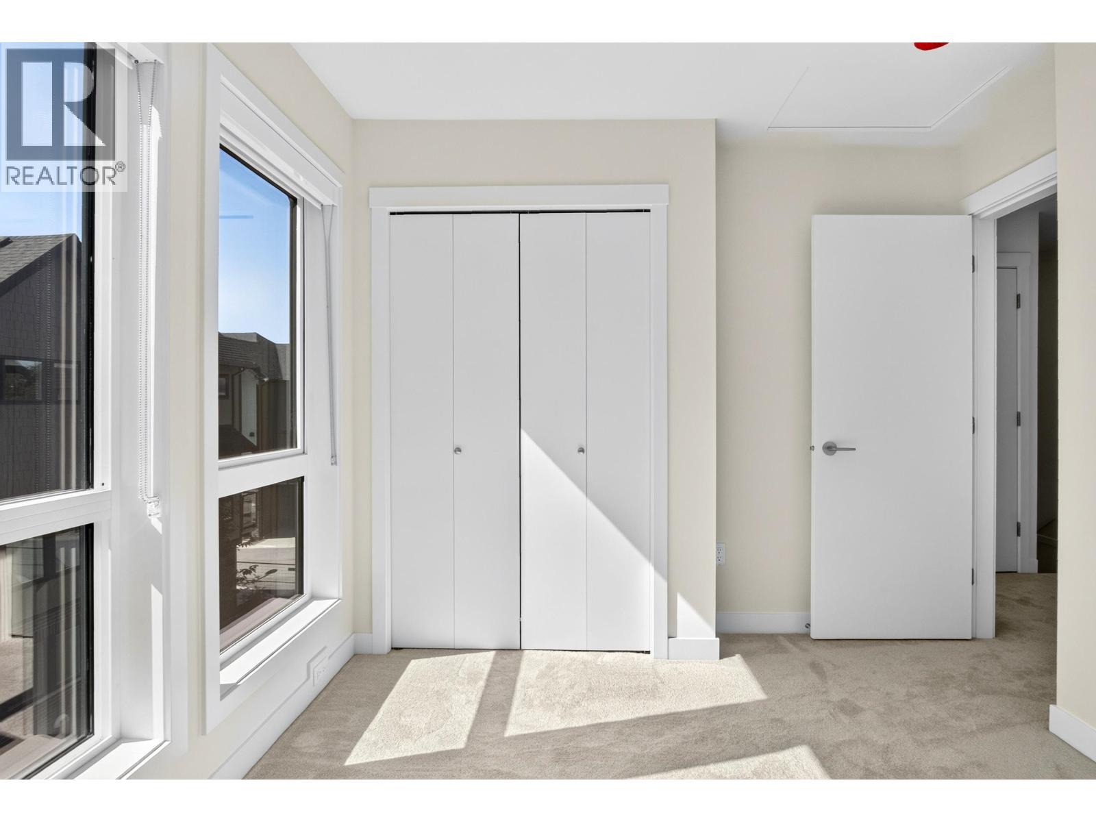 46 4337 Boundary Road Property Photo 18