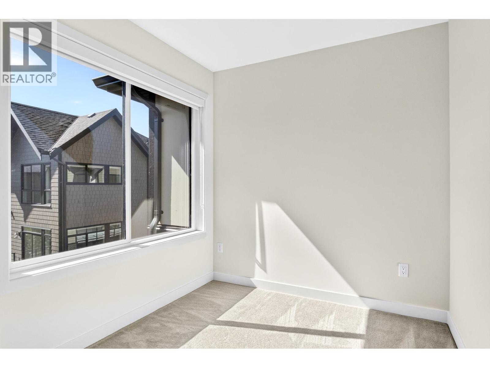 46 4337 Boundary Road Property Photo 20
