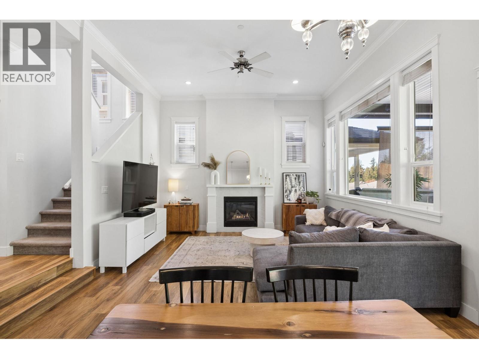 24371 104 Avenue Property Photo 1