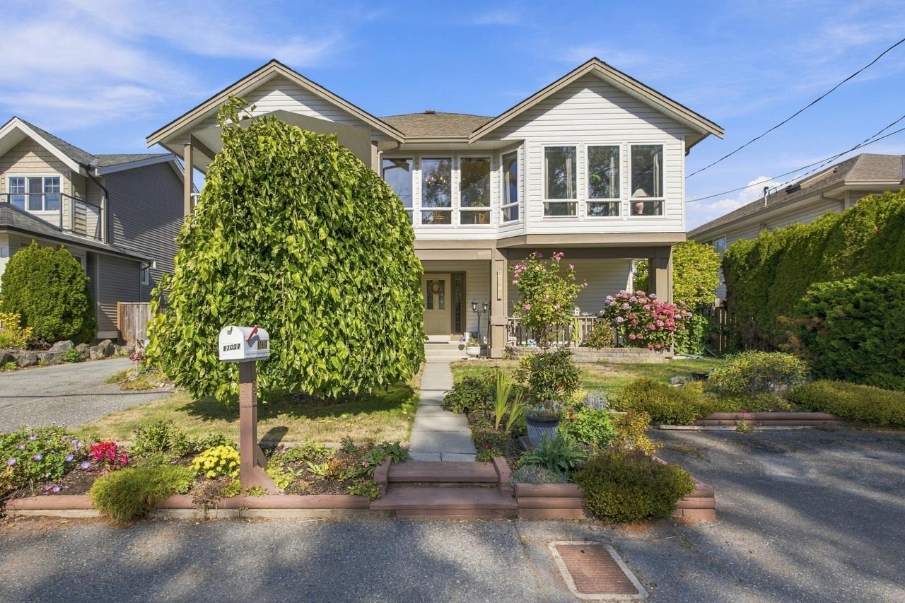 17037 0 AVENUE Property Photo 1