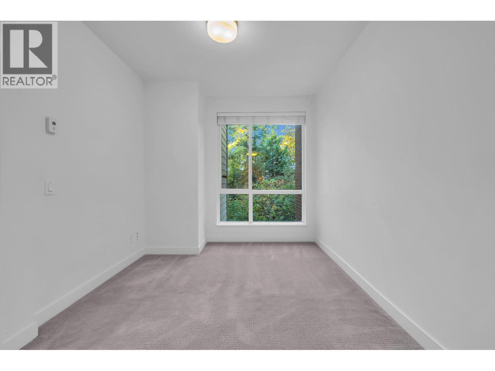 226 723 W 3rd Street Property Photo 33