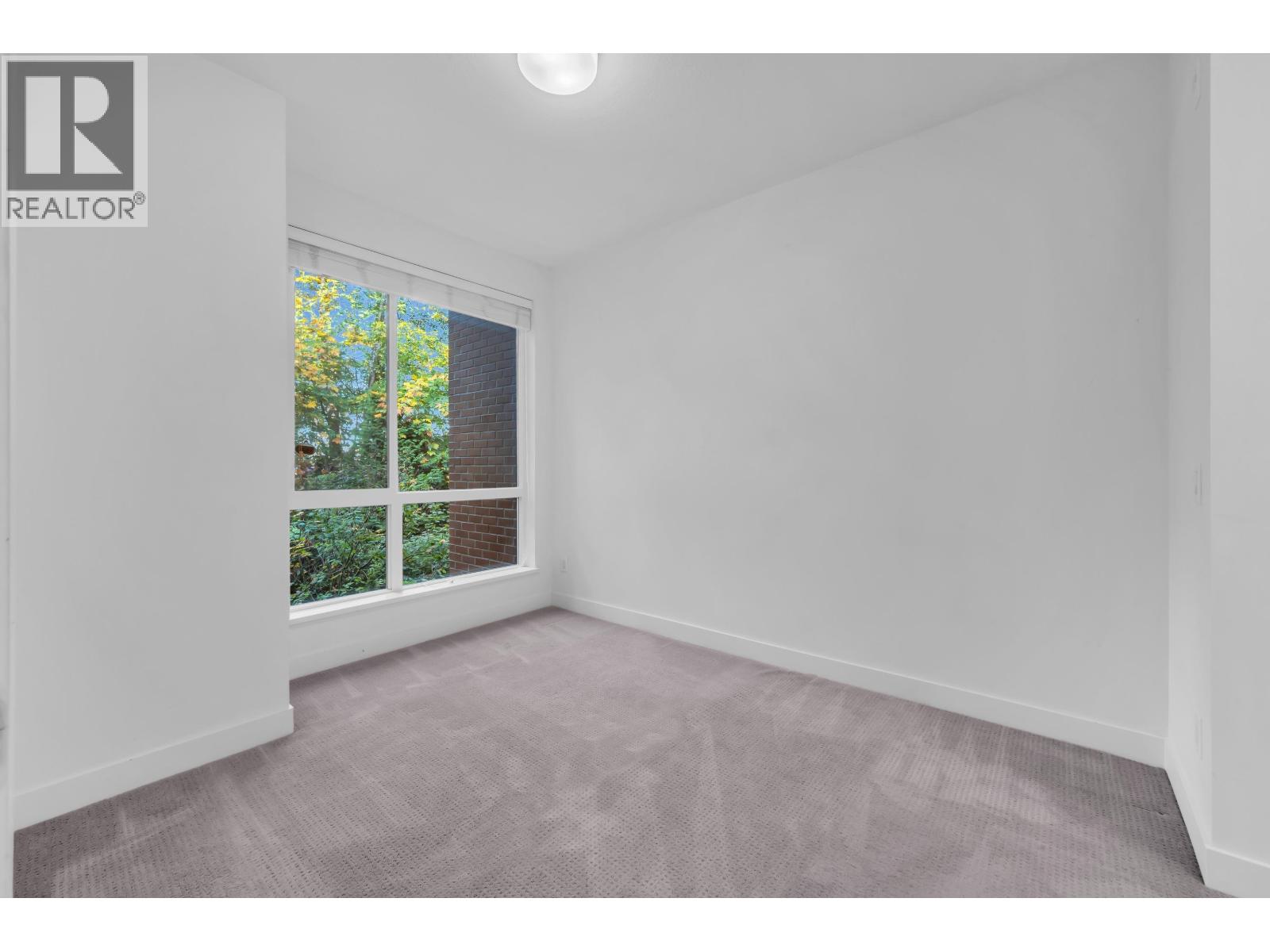 226 723 W 3rd Street Property Photo 34