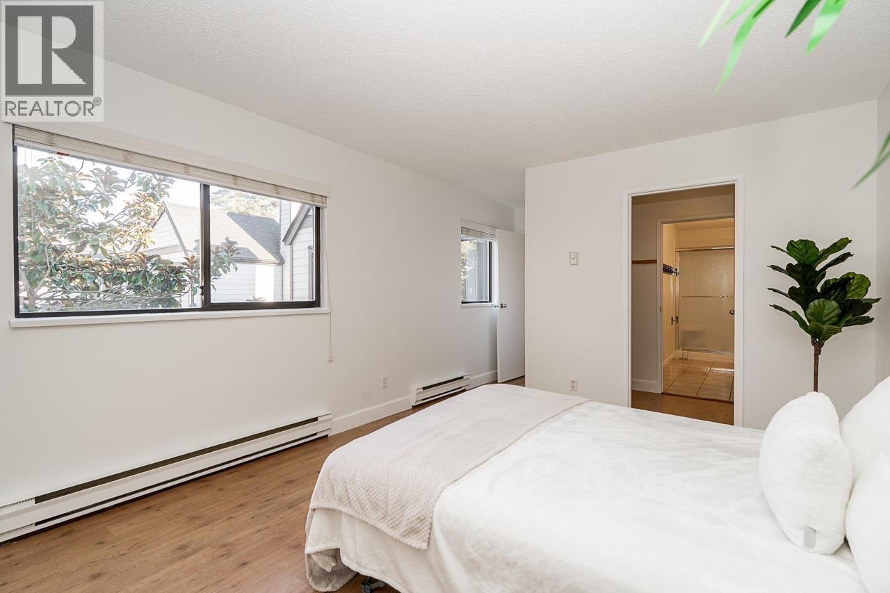 159 5421 10th Avenue Property Photo 18