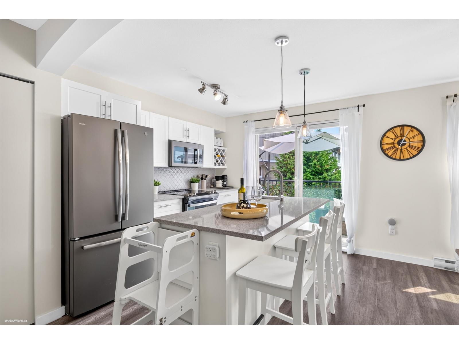 145 6671 121 Street Property Photo 6