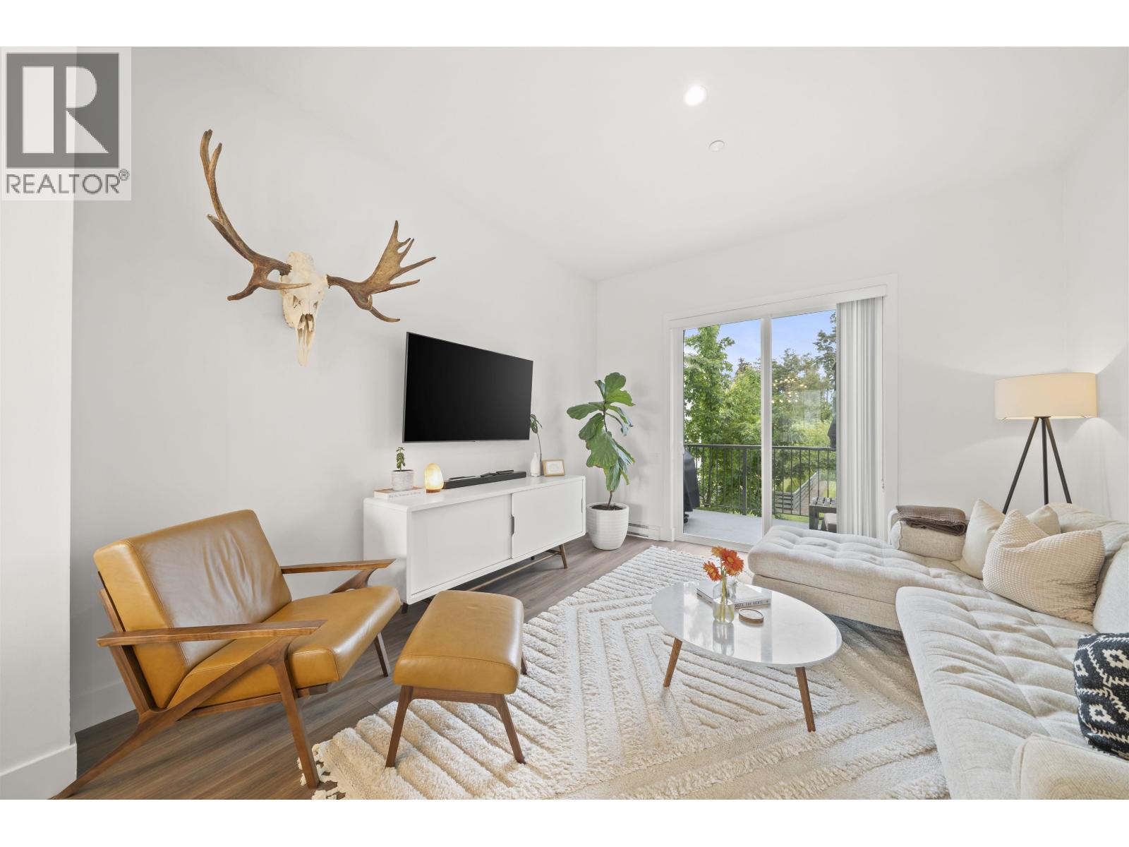 46 4656 Orca Way Property Photo 2