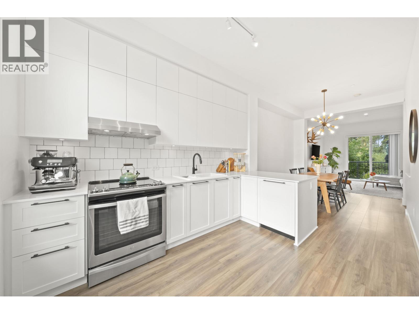 46 4656 Orca Way Property Photo 18