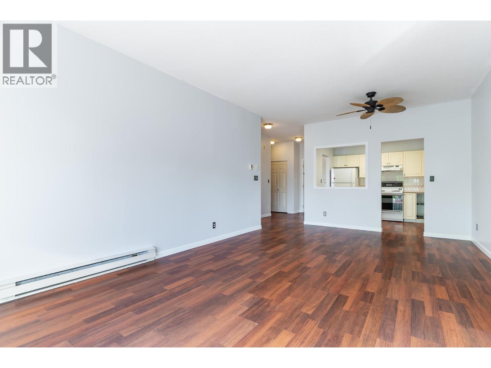 311 4738 53 Street Property Photo 10