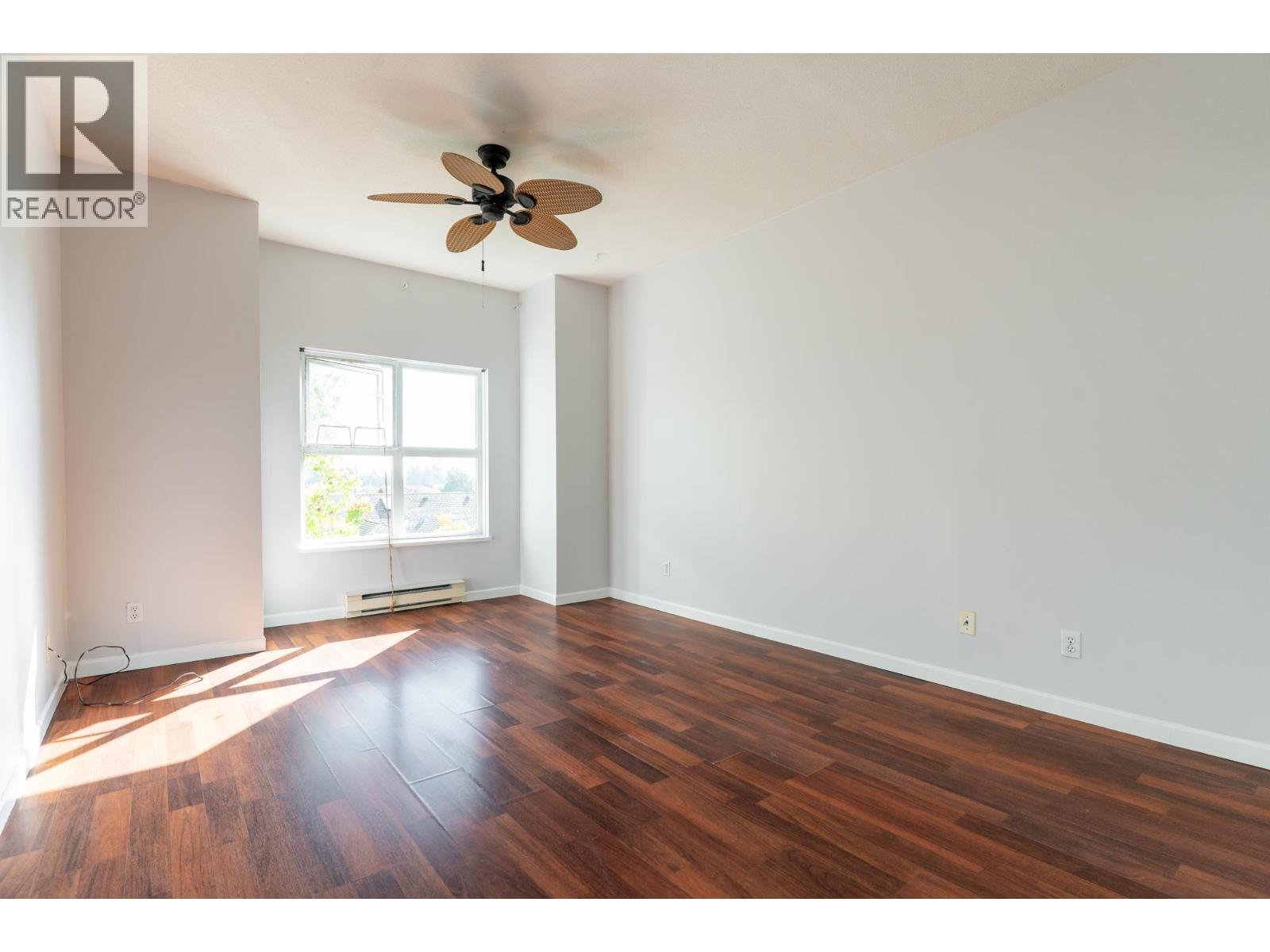 311 4738 53 Street Property Photo 11