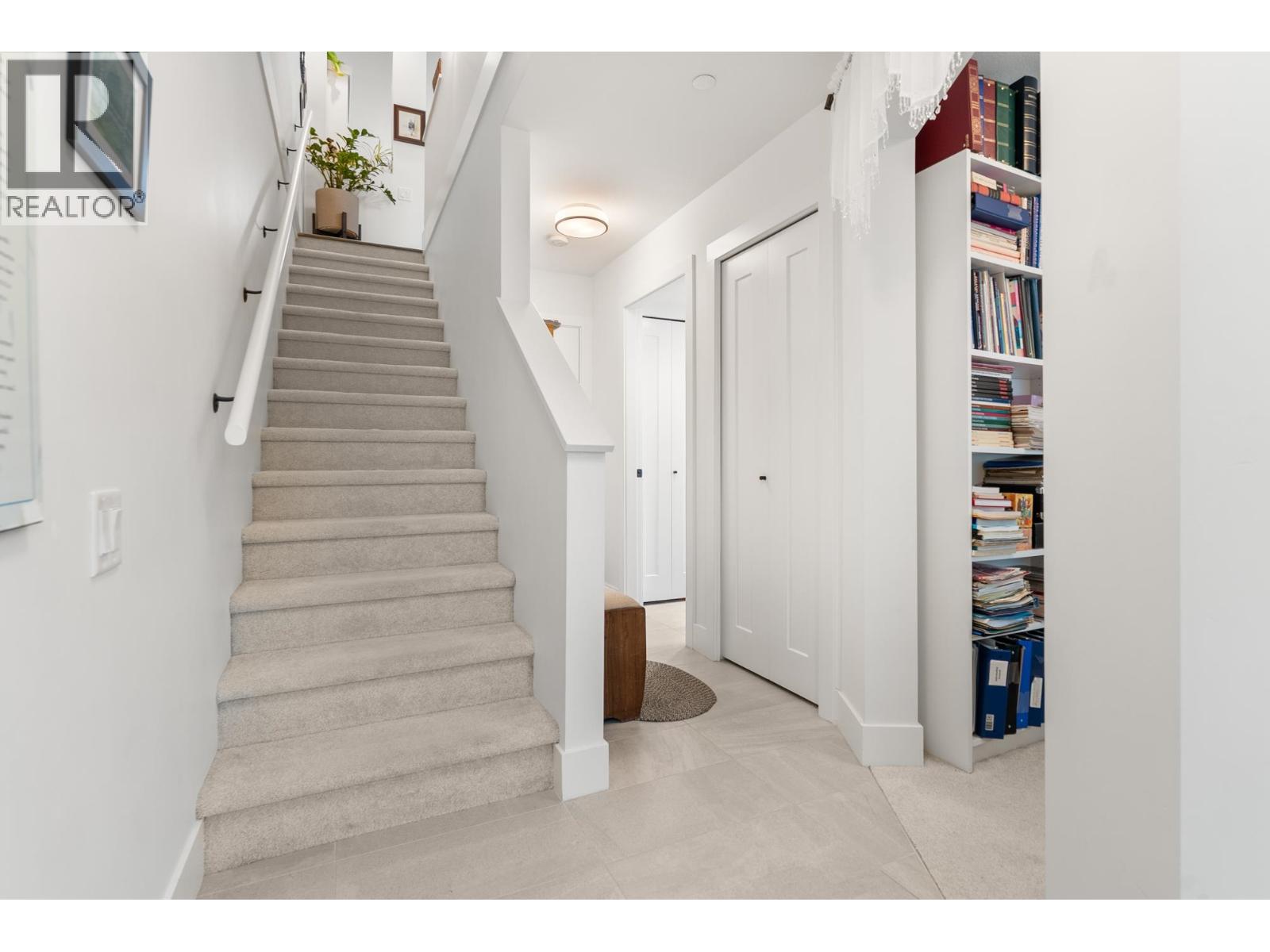 26 4656 Orca Way Property Photo 25