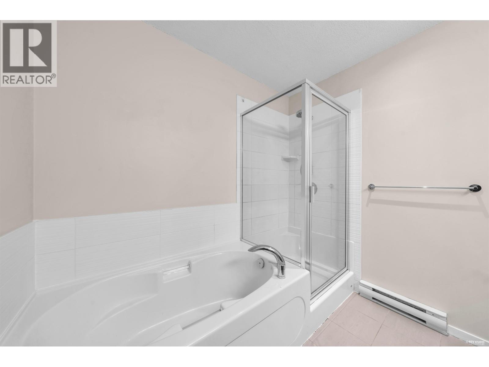 34 1305 Soball Street Property Photo 20