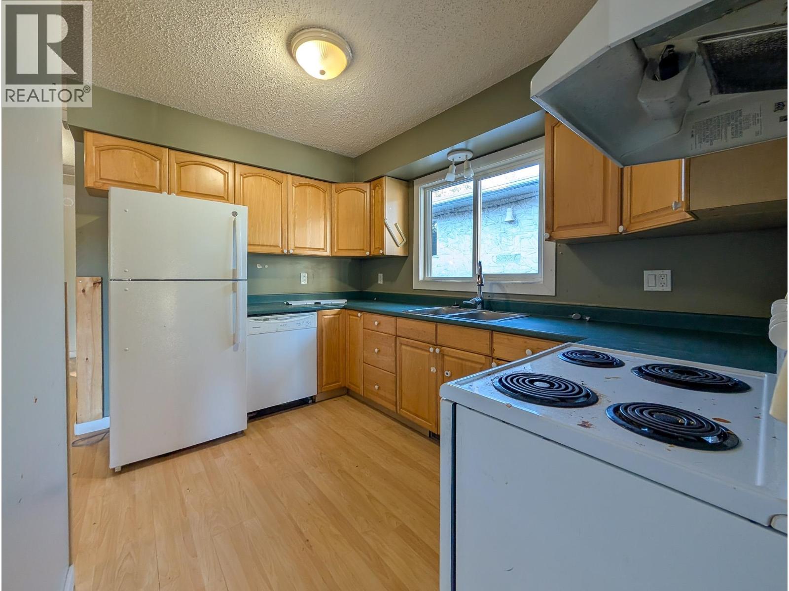 2017-2021 Norwood Street Property Photo 15