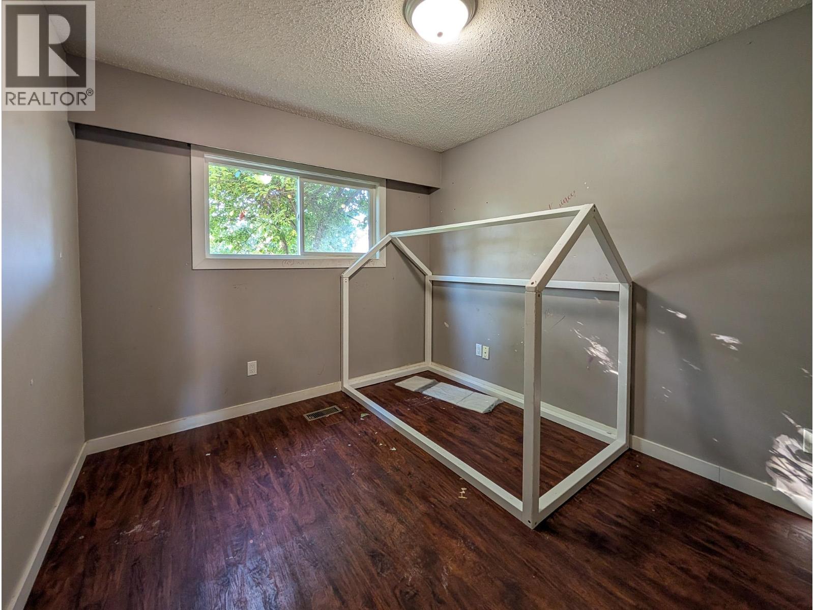 2017-2021 Norwood Street Property Photo 18