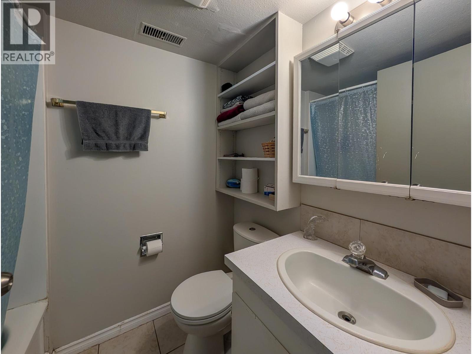 2017-2021 Norwood Street Property Photo 33