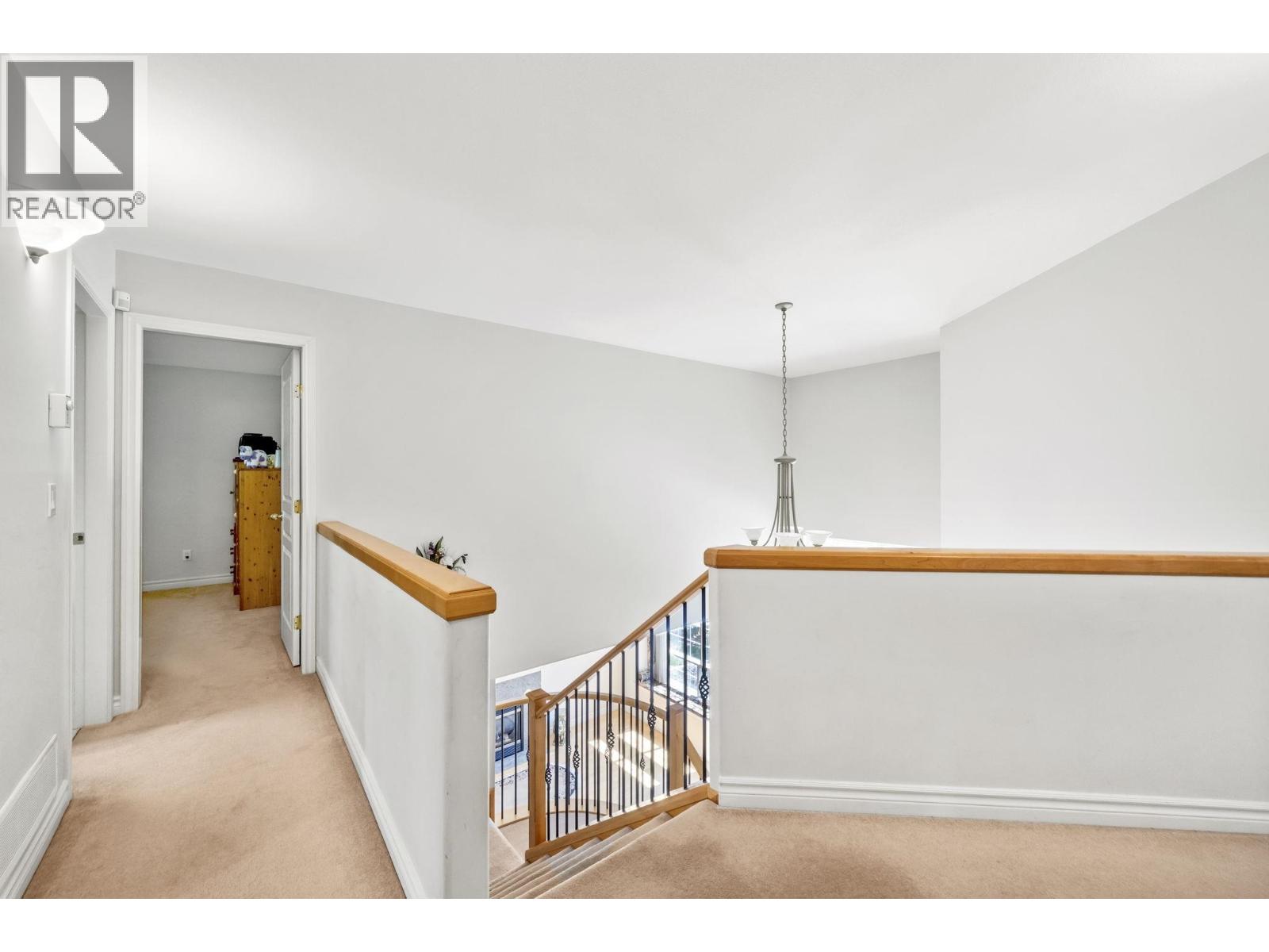 16 Wilkes Creek Drive Property Photo 18