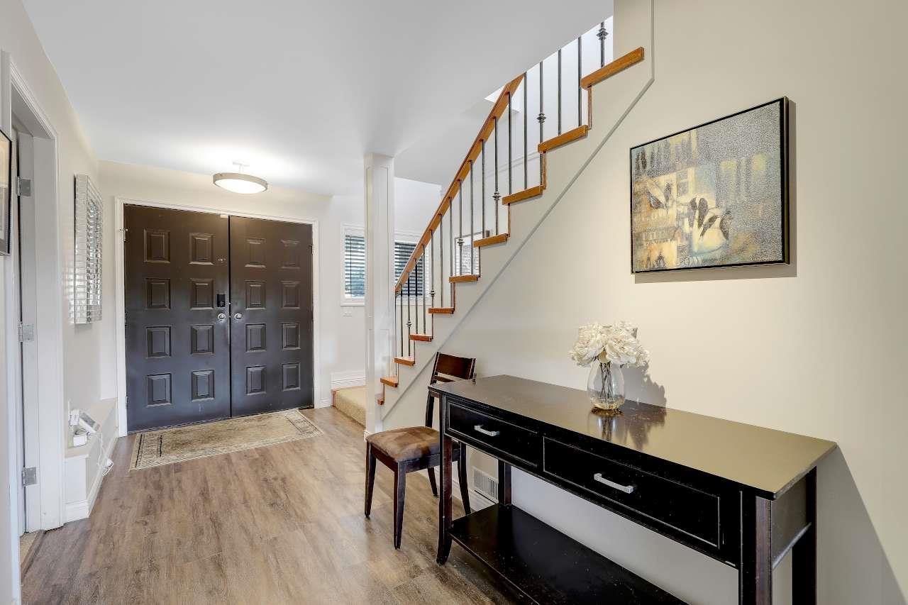 13242 14a Avenue Property Photo 3