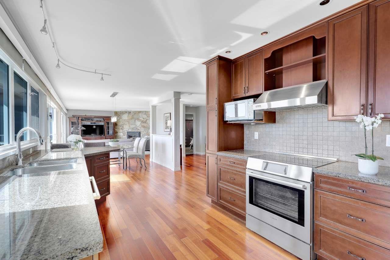 13242 14a Avenue Property Photo 8