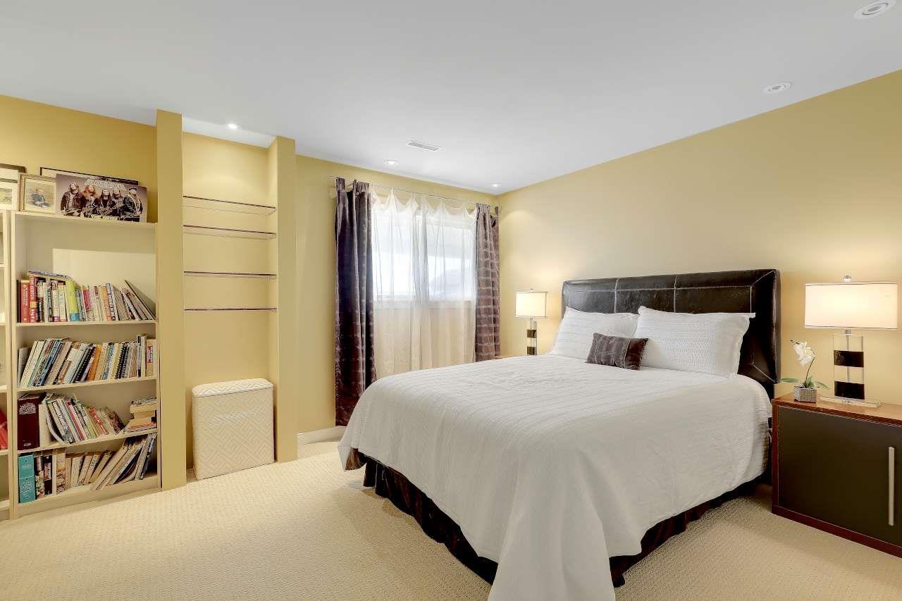 13242 14a Avenue Property Photo 28