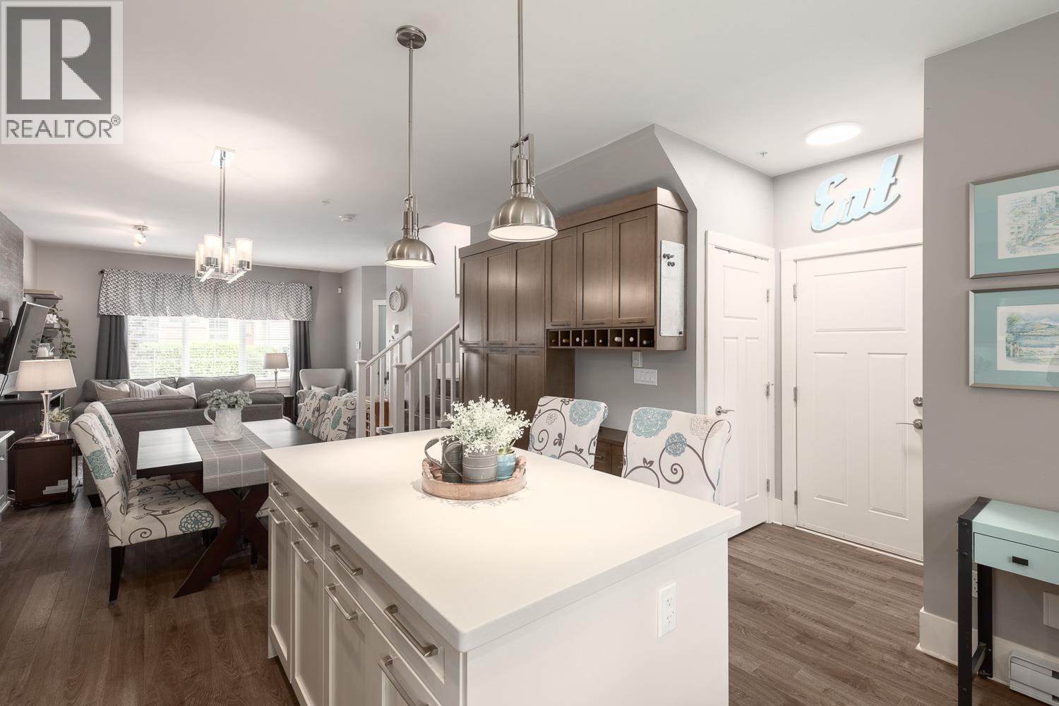 19 12161 237 Street Property Photo 14