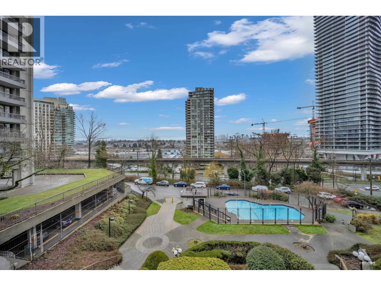 304 4941 Lougheed Highway Property Photo 10