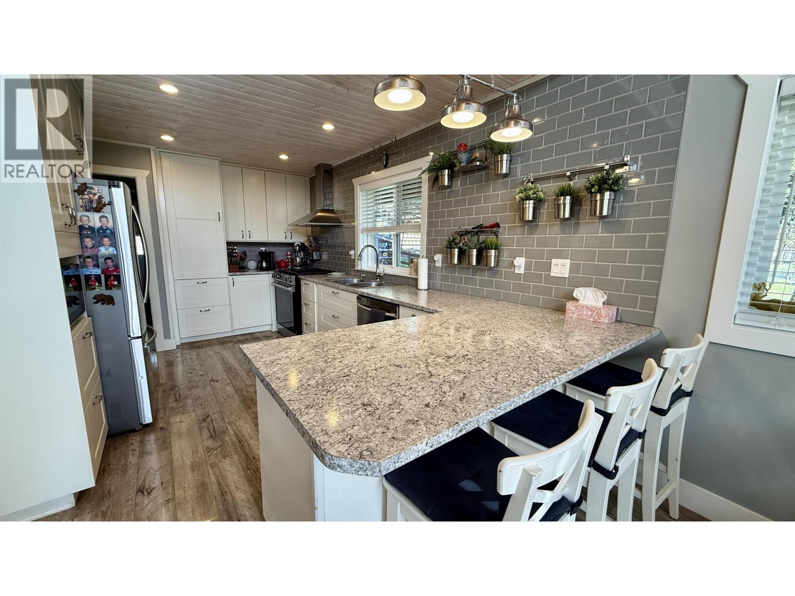 4867 Gloinnzun Drive Property Photo 4