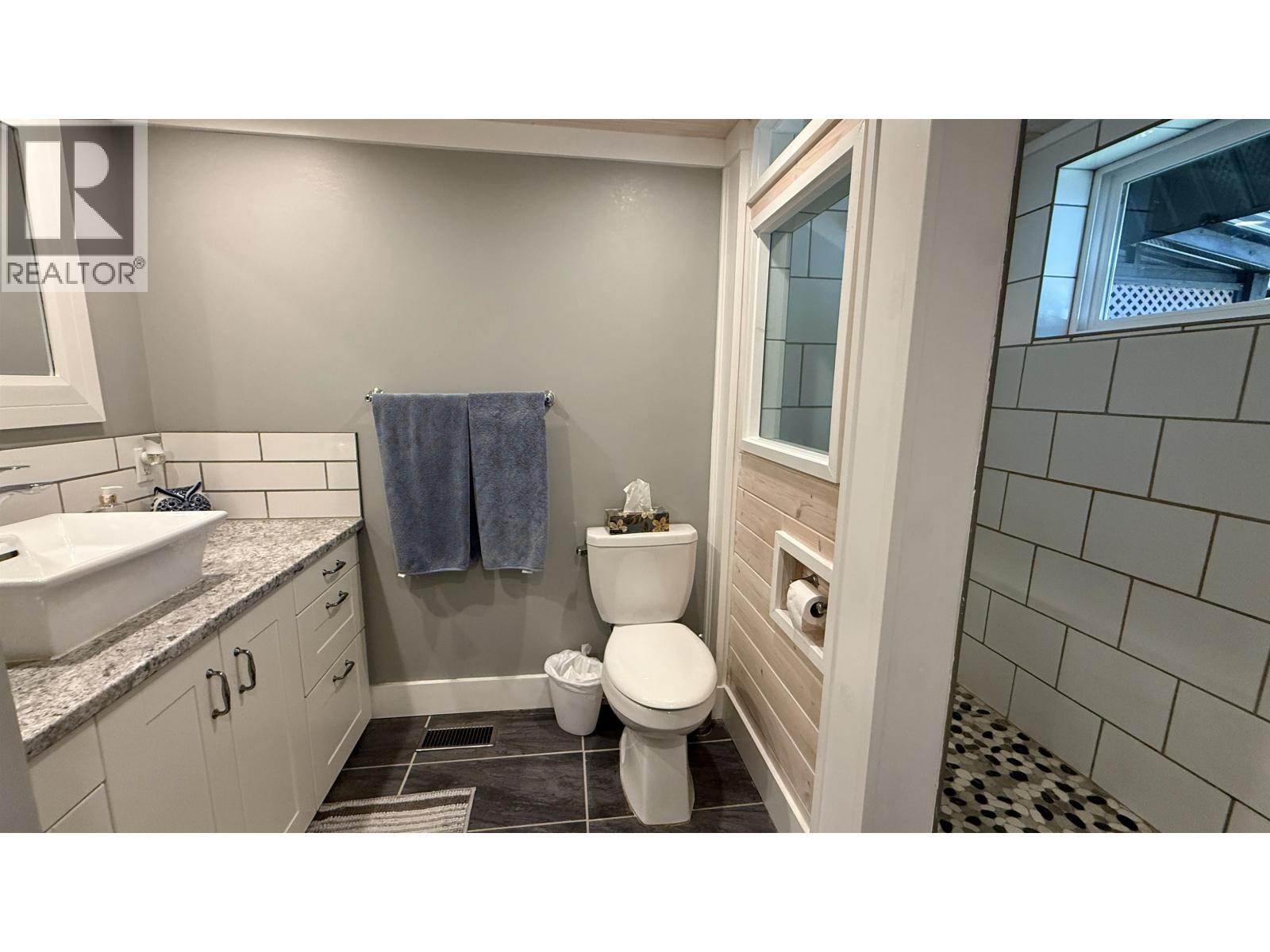 4867 Gloinnzun Drive Property Photo 11