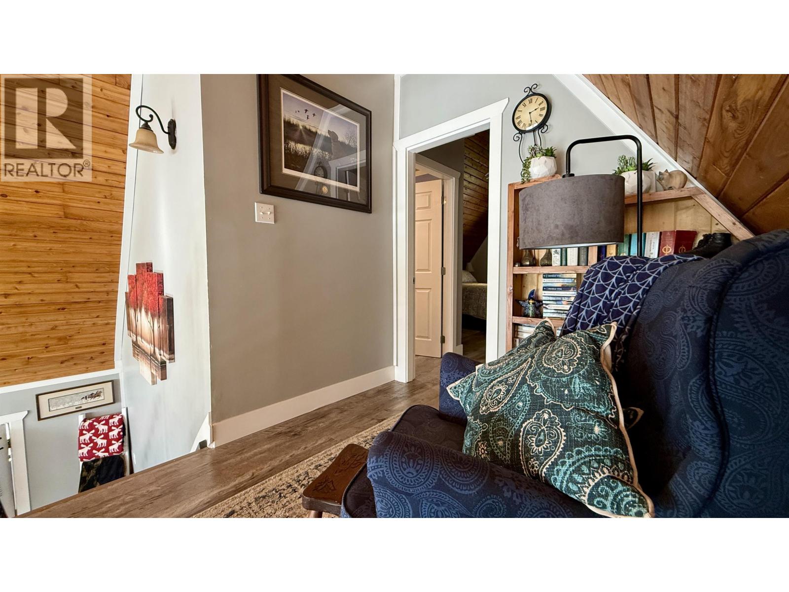 4867 Gloinnzun Drive Property Photo 14