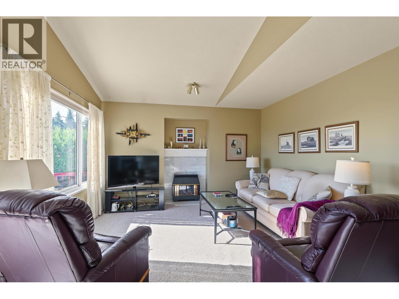 2740 Westlake Drive Property Photo 14